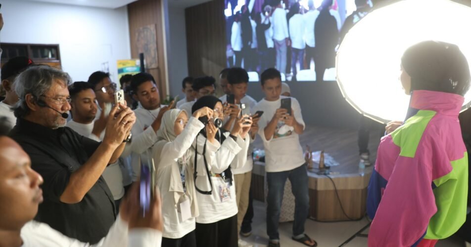 Mendorong Kreativitas Digital melalui Program AMANAH dari Visi Presiden Jokowi