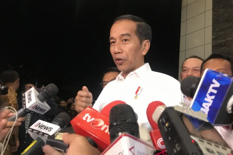 Pengamat : Apresiasi Jejak Prestasi Jokowi Dan Dukung Program Pemerintahan Baru