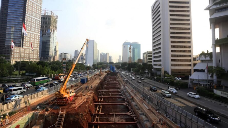10 Tahun Kepemimpinan Jokowi Sukses Capai Pemerataan Pembangunan Infrastruktur di Indonesia
