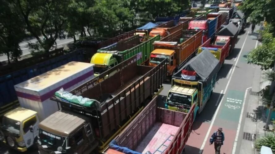 SKB Lalu Lintas Jaga Arus Logistik dan Keamanan Sopir Truk Jelang Lebaran