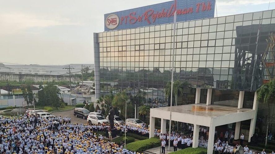 Pemerintah Pastikan Karyawan PT Sritex dapat THR