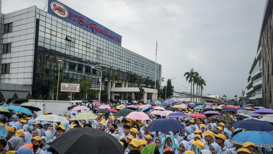 Pemerintah Pastikan Buruh PT Sritex Dapat Jaminan Kehilangan Pekerjaan (JKP)