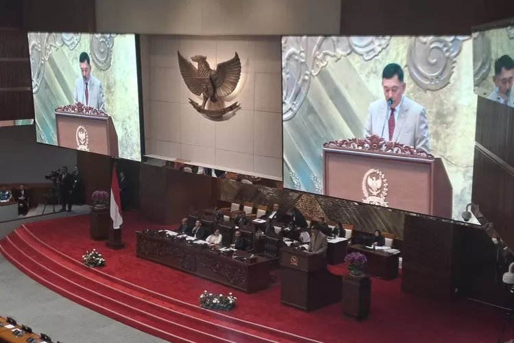 UU TNI Tepis Isu Dwifungsi Militer dan Sambut Indonesia Emas