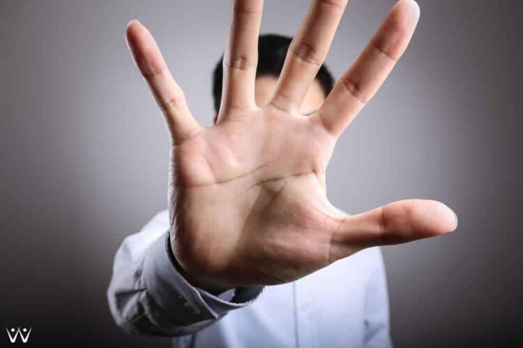 Sikapi Indonesia Gelap, MUI: Jangan Mudah Terprovokasi Kampanye Negatif dan Pesimis