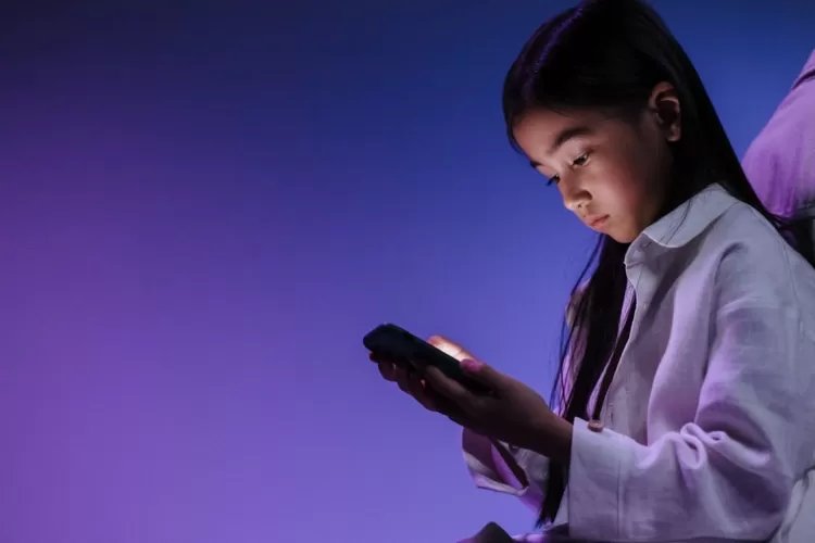 Pemerintah Pastikan Regulasi Pembatasan Media Sosial bagi Anak Segera Berlaku