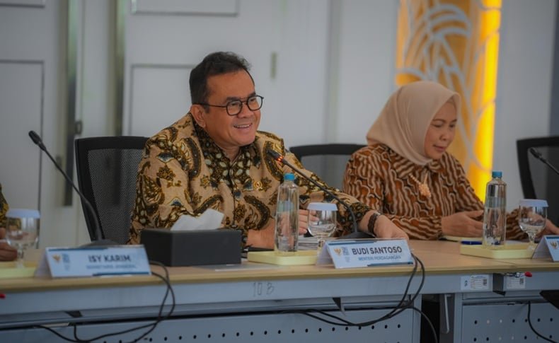 Pembentukan Satgas Deregulasi Bagian dari Kebijakan Relaksasi Kuota Impor dan Stabilitas Industri