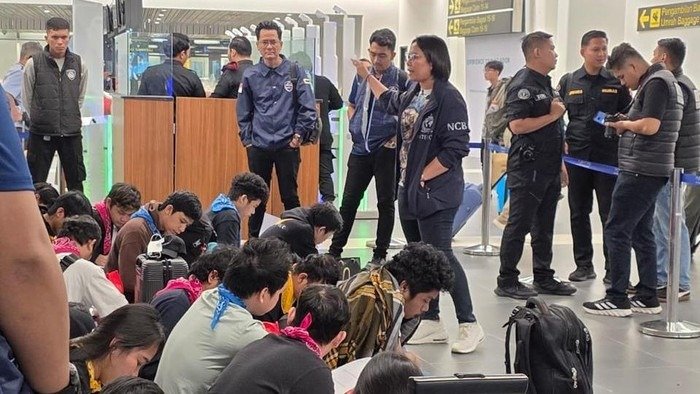Pemerintah Berhasil Pulangkan WNI yang Terjerat Judi Daring dan Scam di Filipina