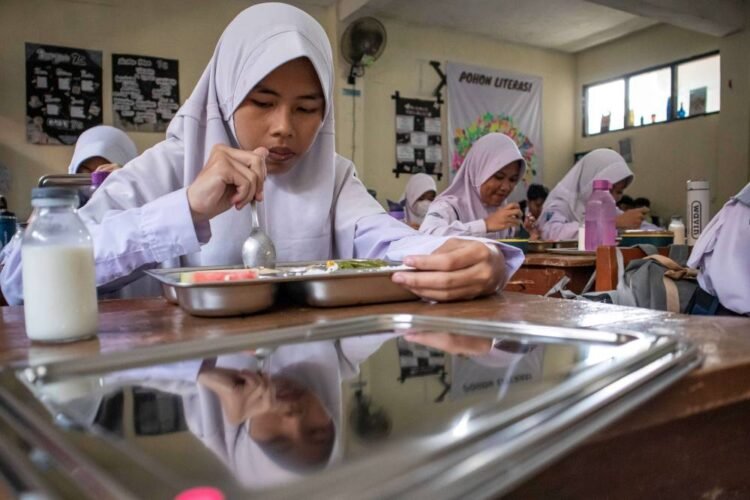 Optimisme Pemerintah Cegah Stunting Melalui Program MBG