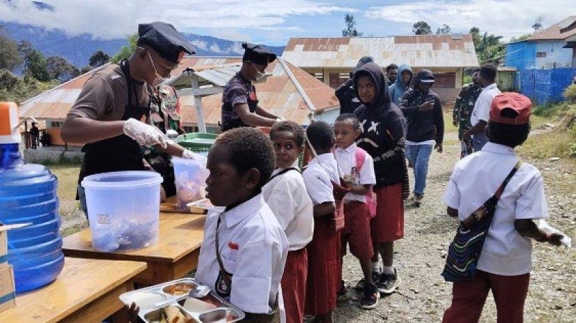 MBG di Papua Terbukti Bangkitkan Perekonomian Lokal