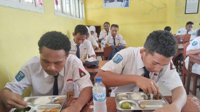 Tokoh Masyarakat Papua Esau Tegai Dukung dan Apresiasi Program MBG Ciptakan Generasi Penerus Yang Unggul di Papua