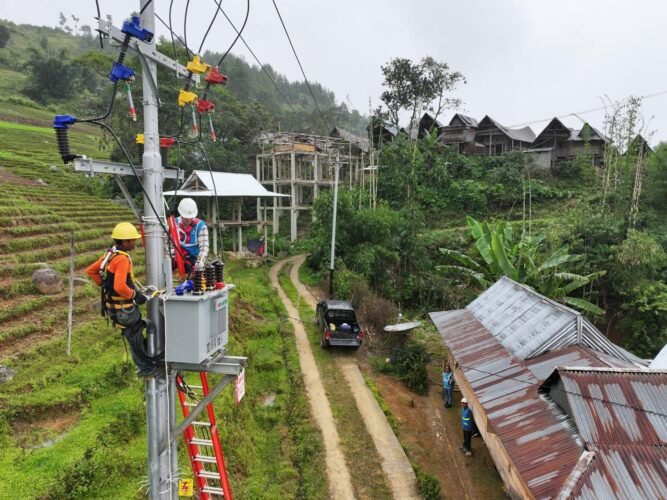 PLN Siap Jaringan Listrik 780 Ribu Rumah Lewat Program Lisdes 20252029
