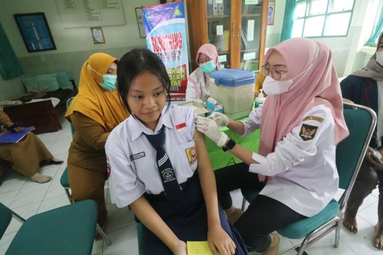 Pemerintah Pastikan Seluruh Siswa Dapat Layanan Cek Kesehatan Gratis Berkala
